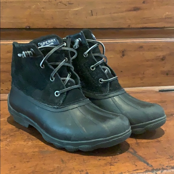 all black sperry duck boots